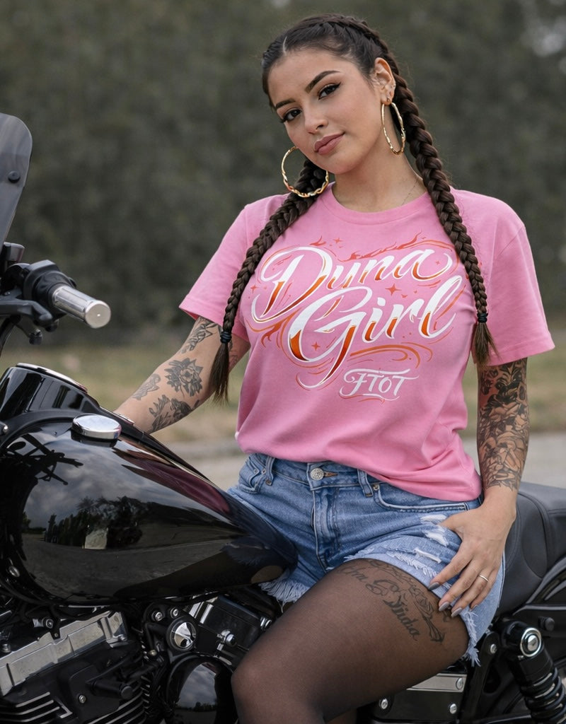 DYNA GIRL – Women’s Softstyle Tee